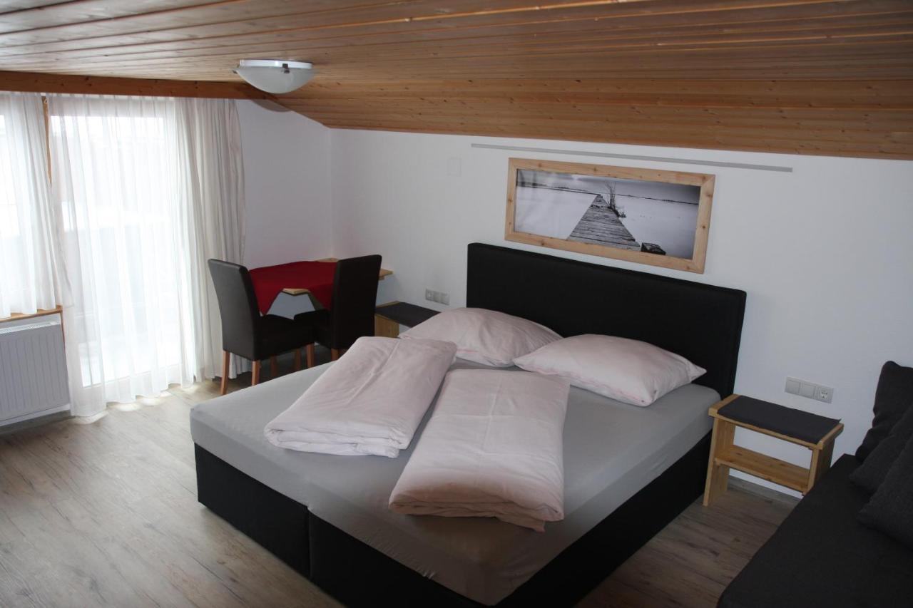 Haus Eckhart Kaunertal Quarto foto